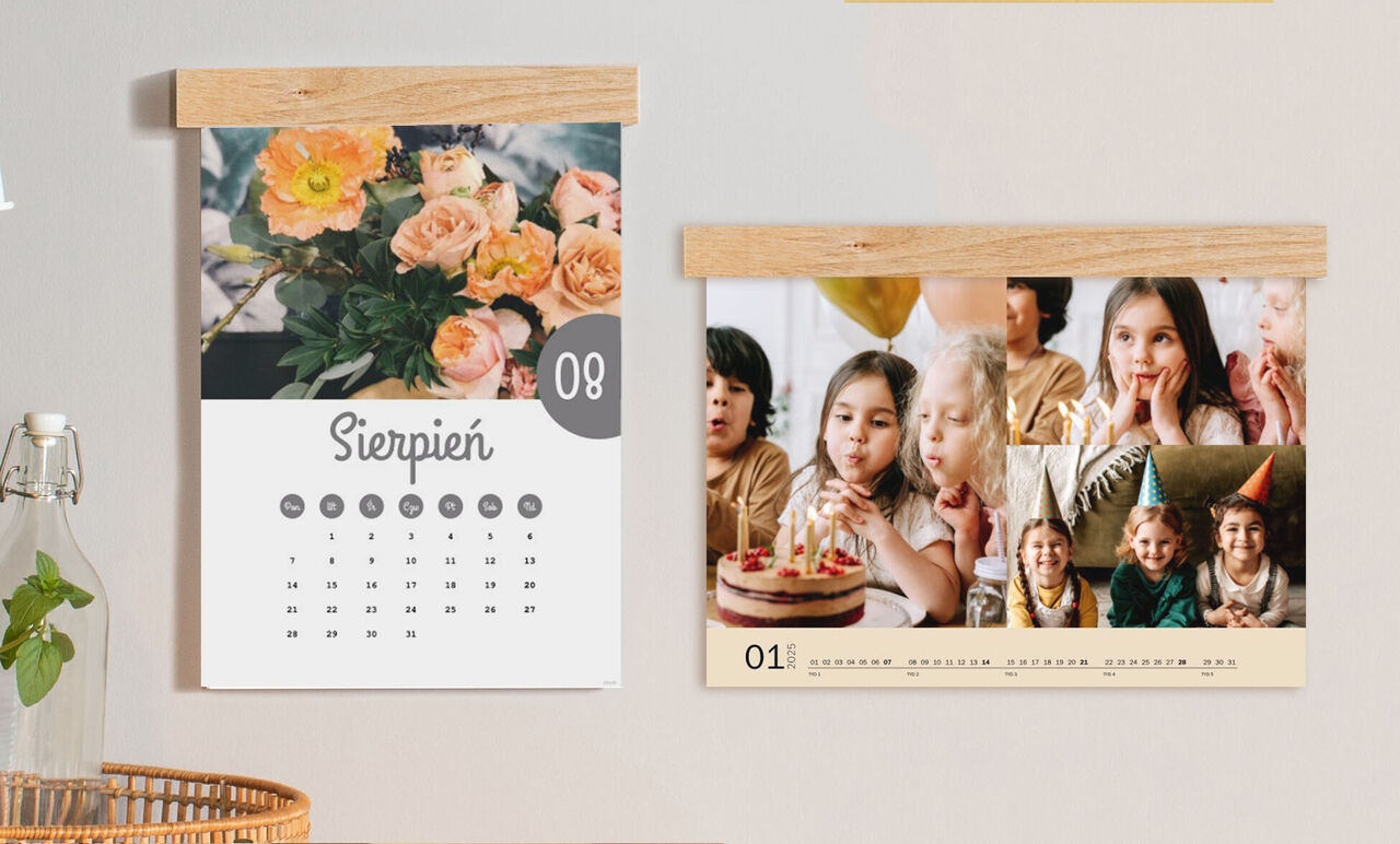 Kalendarz ścienny z drewnianą listwą