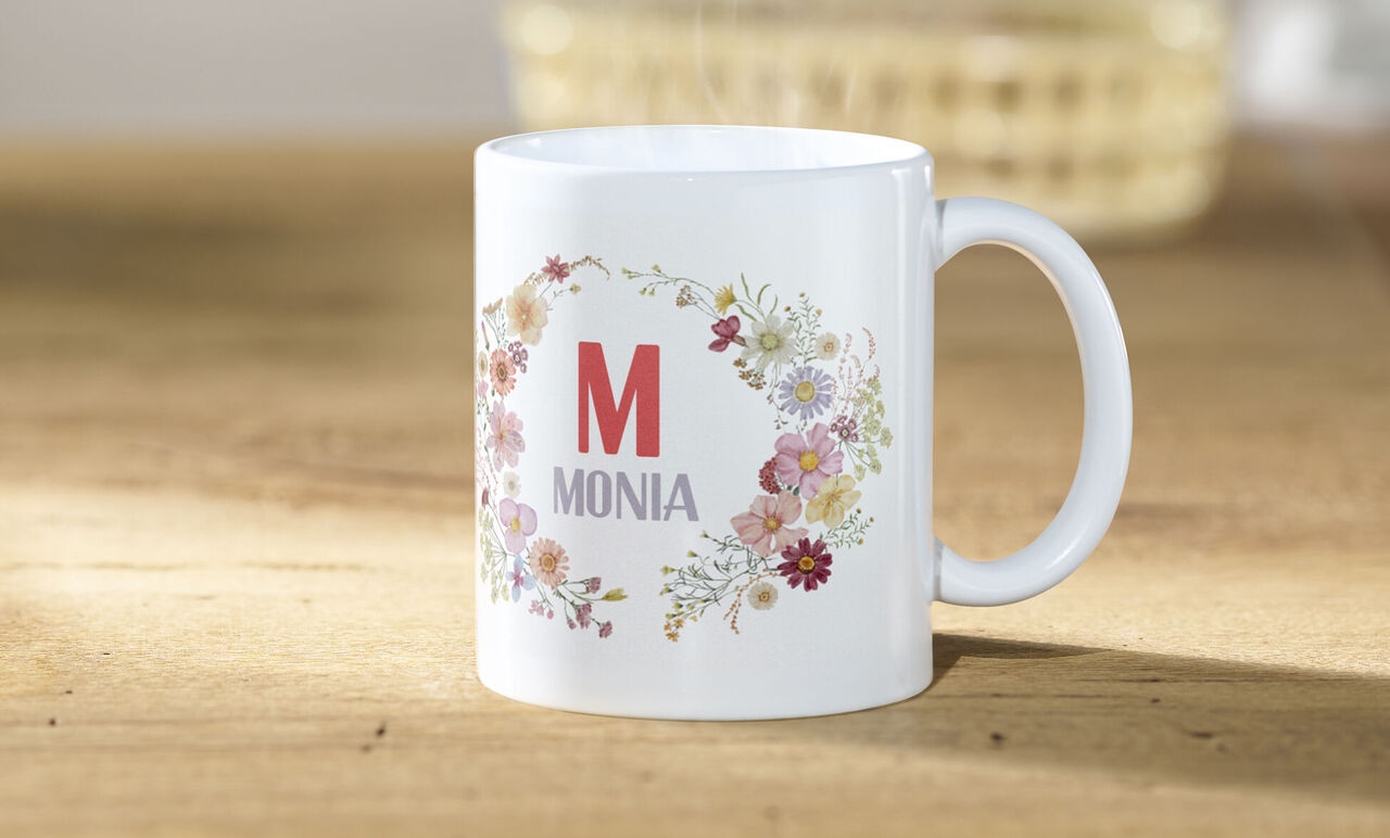 Kubek z inicjałami i zdjęciem